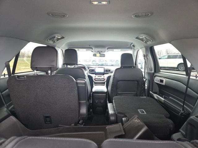 Used 2023 Ford Explorer XLT w/ Equipment Group 202A image 12