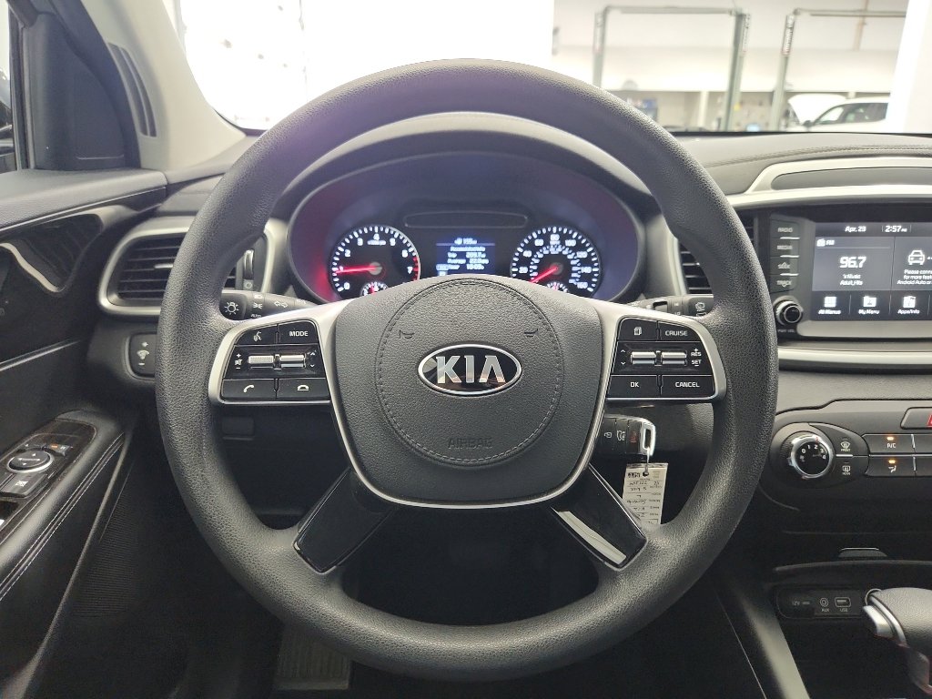 Used 2020 Kia Sorento L FWD image 11