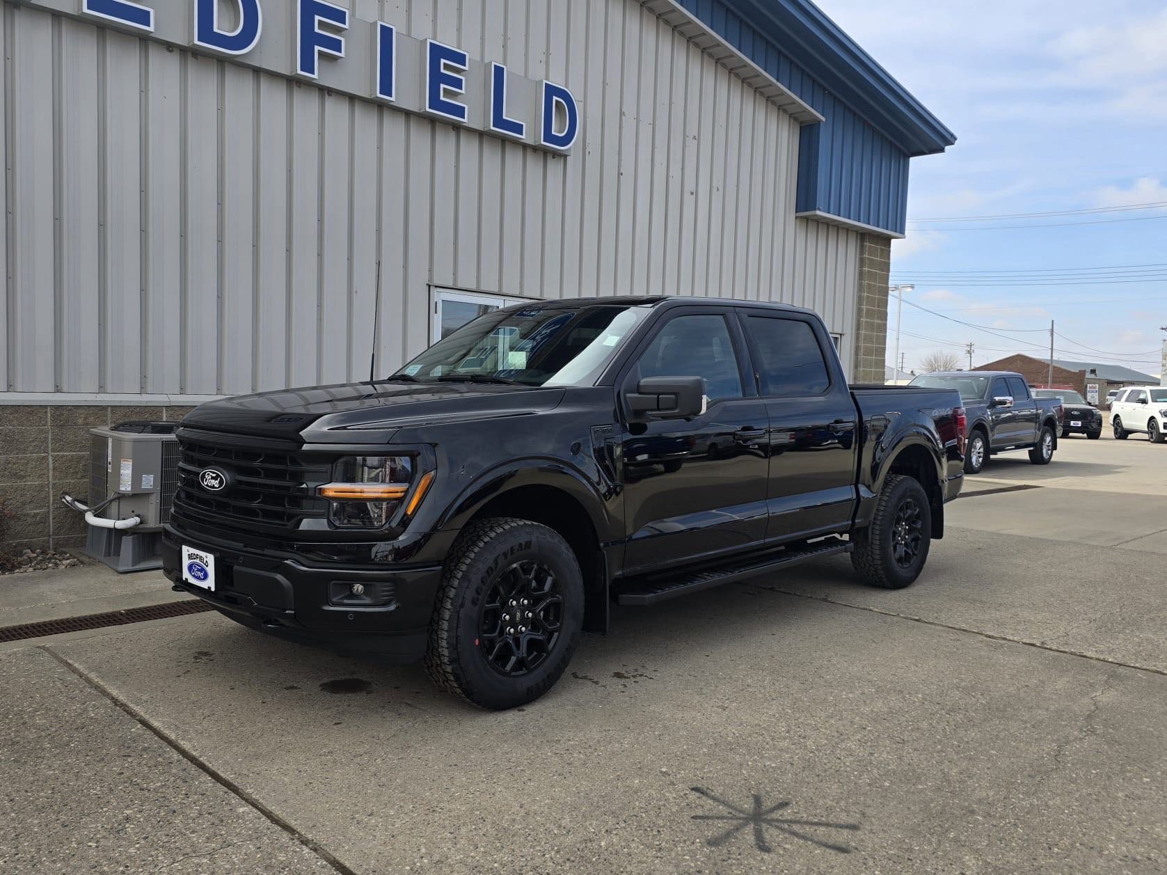 New 2025 Ford F150 XLT w/ Equipment Group 302A MID image 2