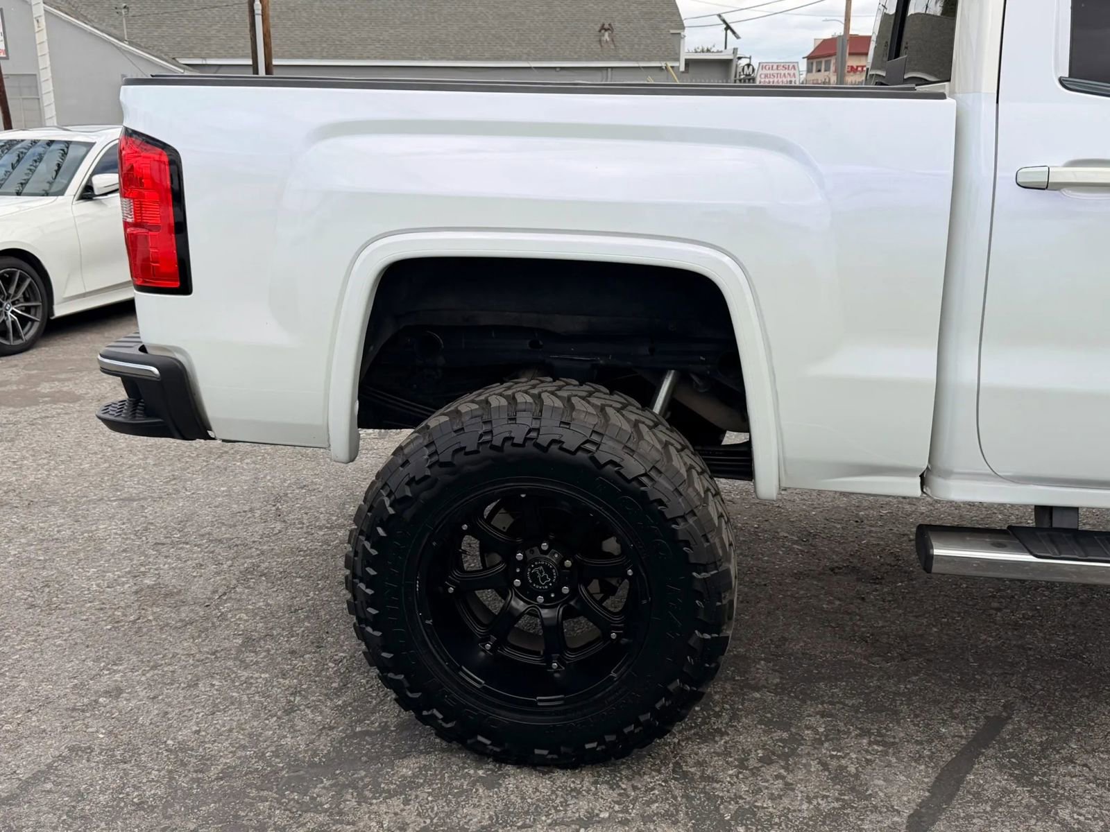Used 2015 GMC Sierra 1500 SLT w/ SLT Crew Cab Value Package AWD/4WD image 19