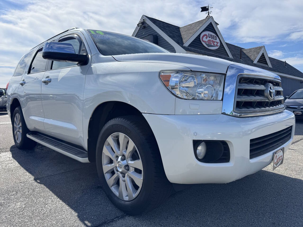 Used 2014 Toyota Sequoia Platinum AWD/4WD image 1