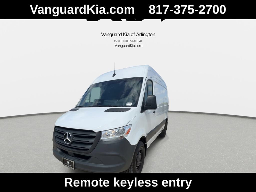 Used 2025 Mercedes-Benz Sprinter 2500 image 4
