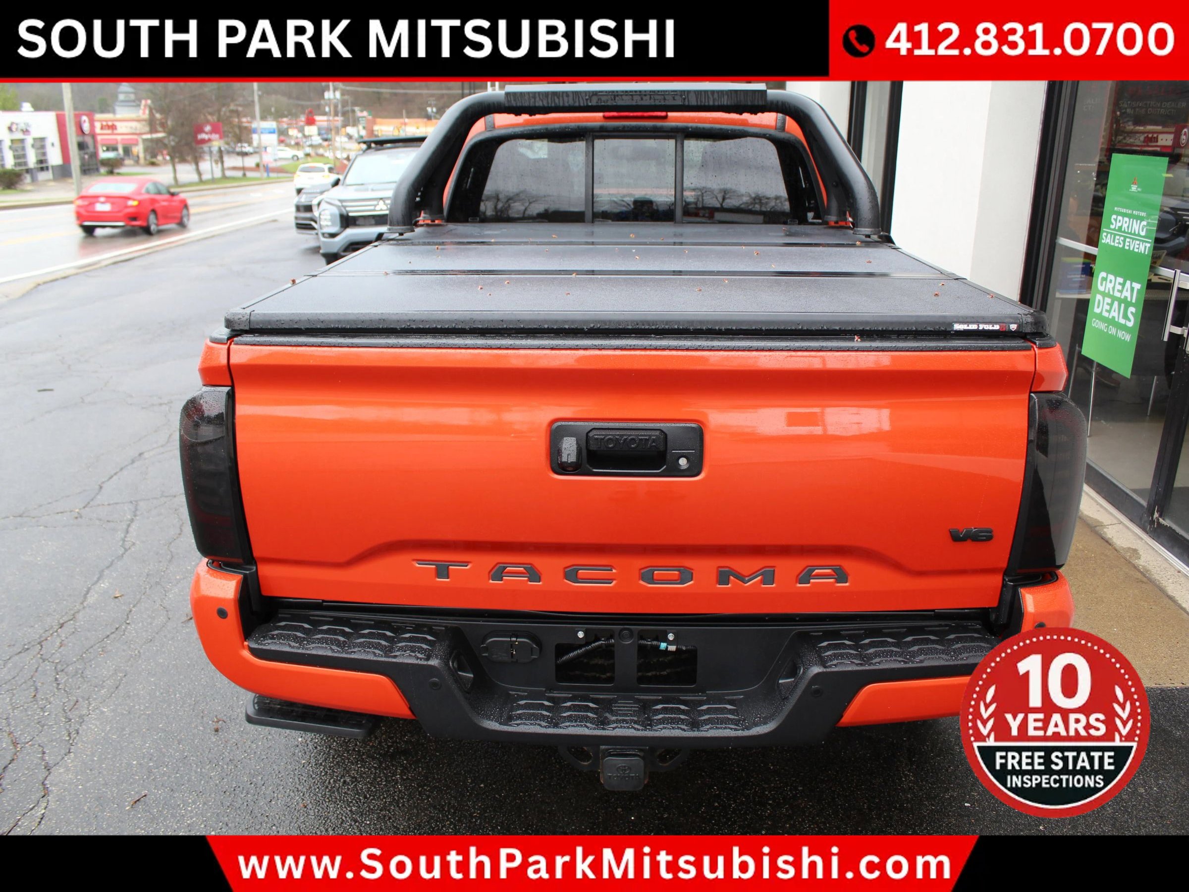Used 2017 Toyota Tacoma TRD Off-Road w/ Premium & Technology Package image 8