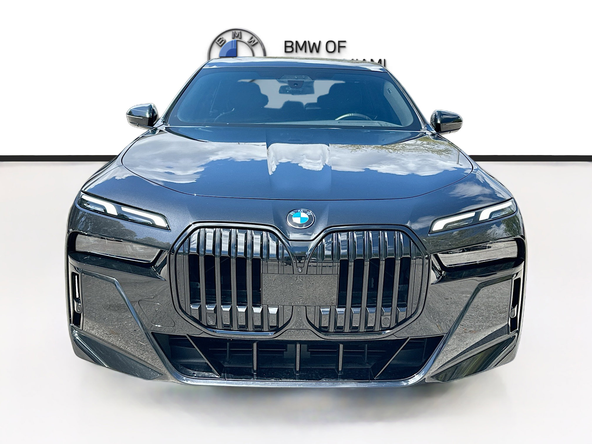 Certified 2024 BMW 740i image 2