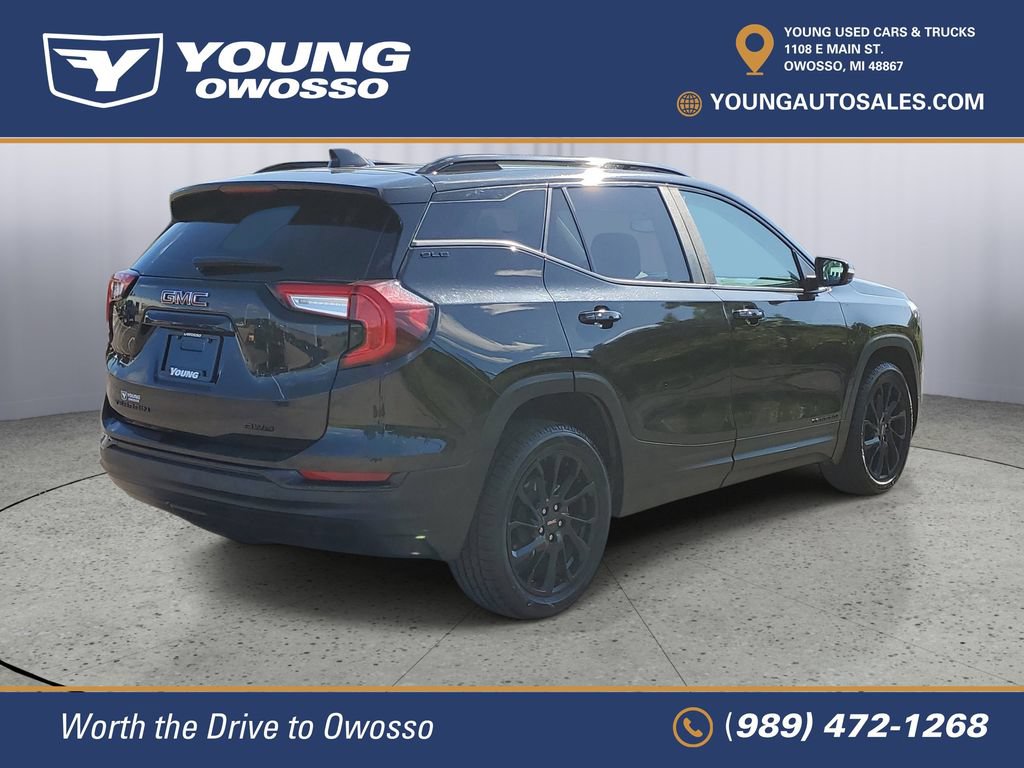 Certified 2023 GMC Terrain SLE w/ Elevation Edition AWD/4WD image 3