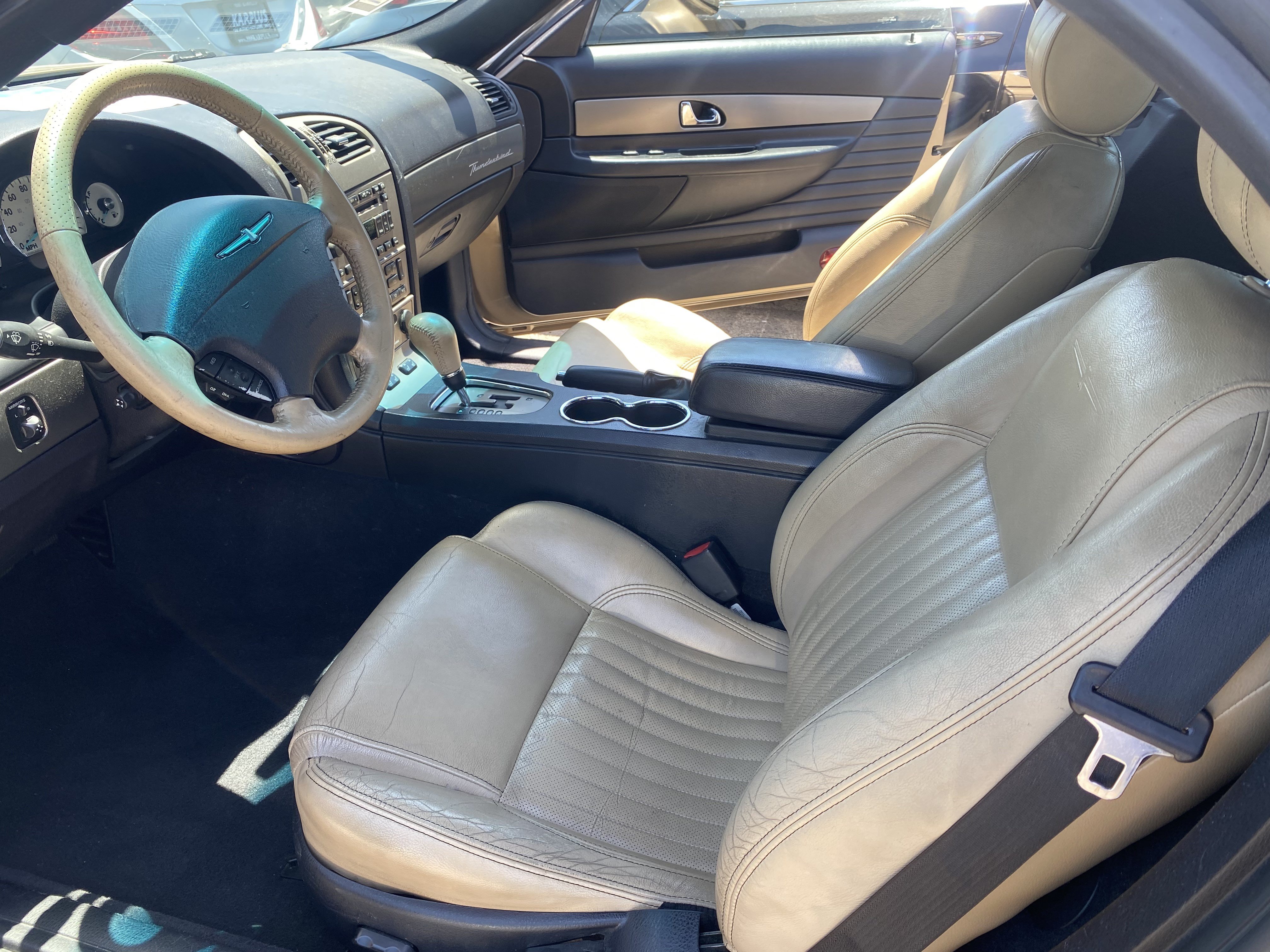 Used 2005 Ford Thunderbird RWD image 11