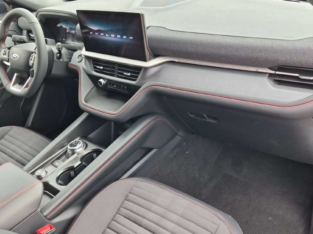 New 2027 Ford Explorer ST-Line w/ Premium Package AWD/4WD image 23
