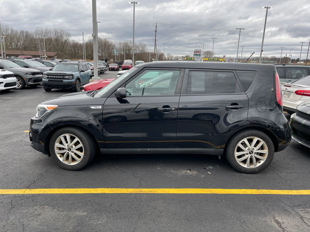 Used 2018 Kia Soul + video 3