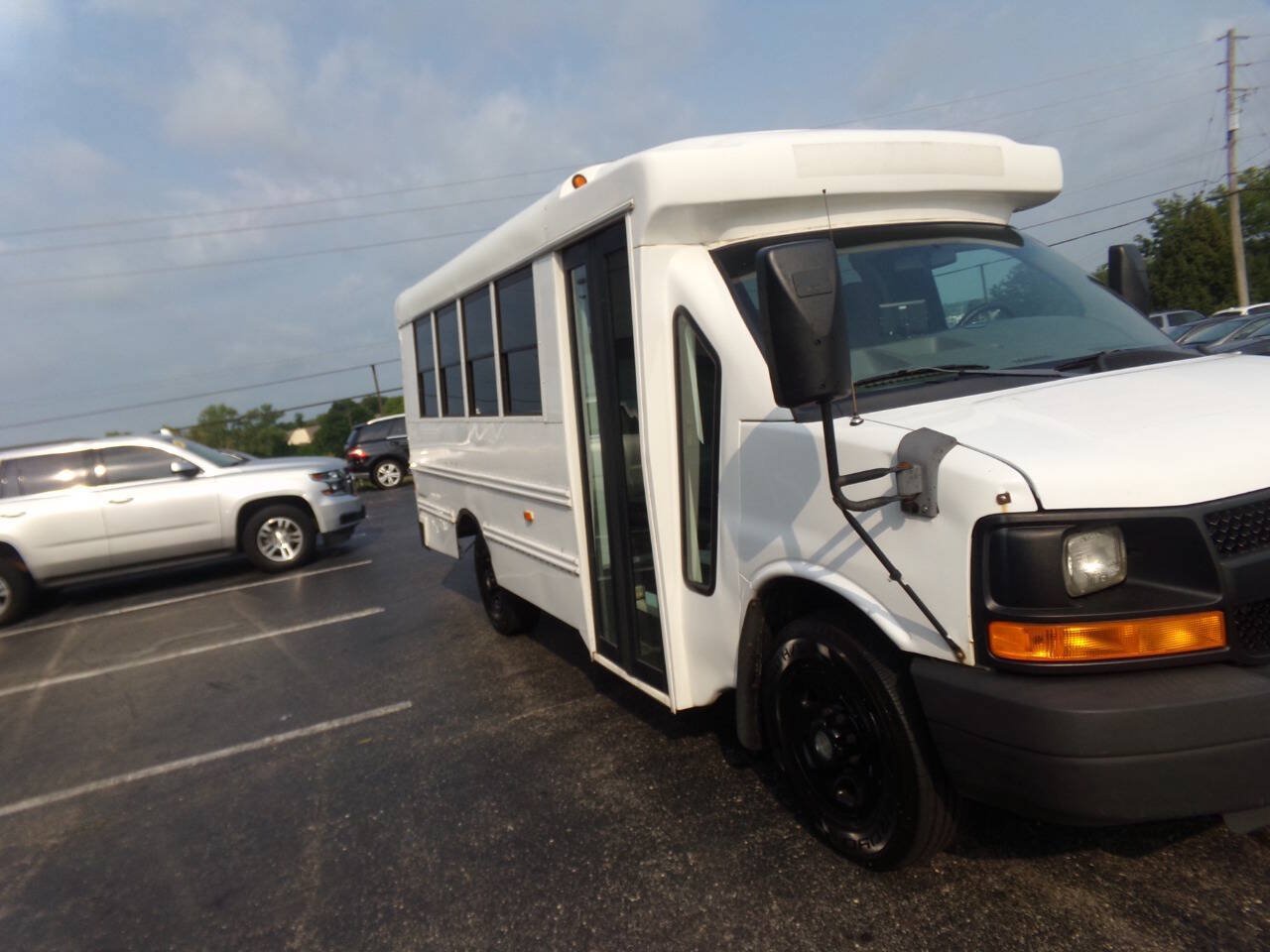 Used 2012 Chevrolet Express 3500 w/ School Bus Package RWD image 45