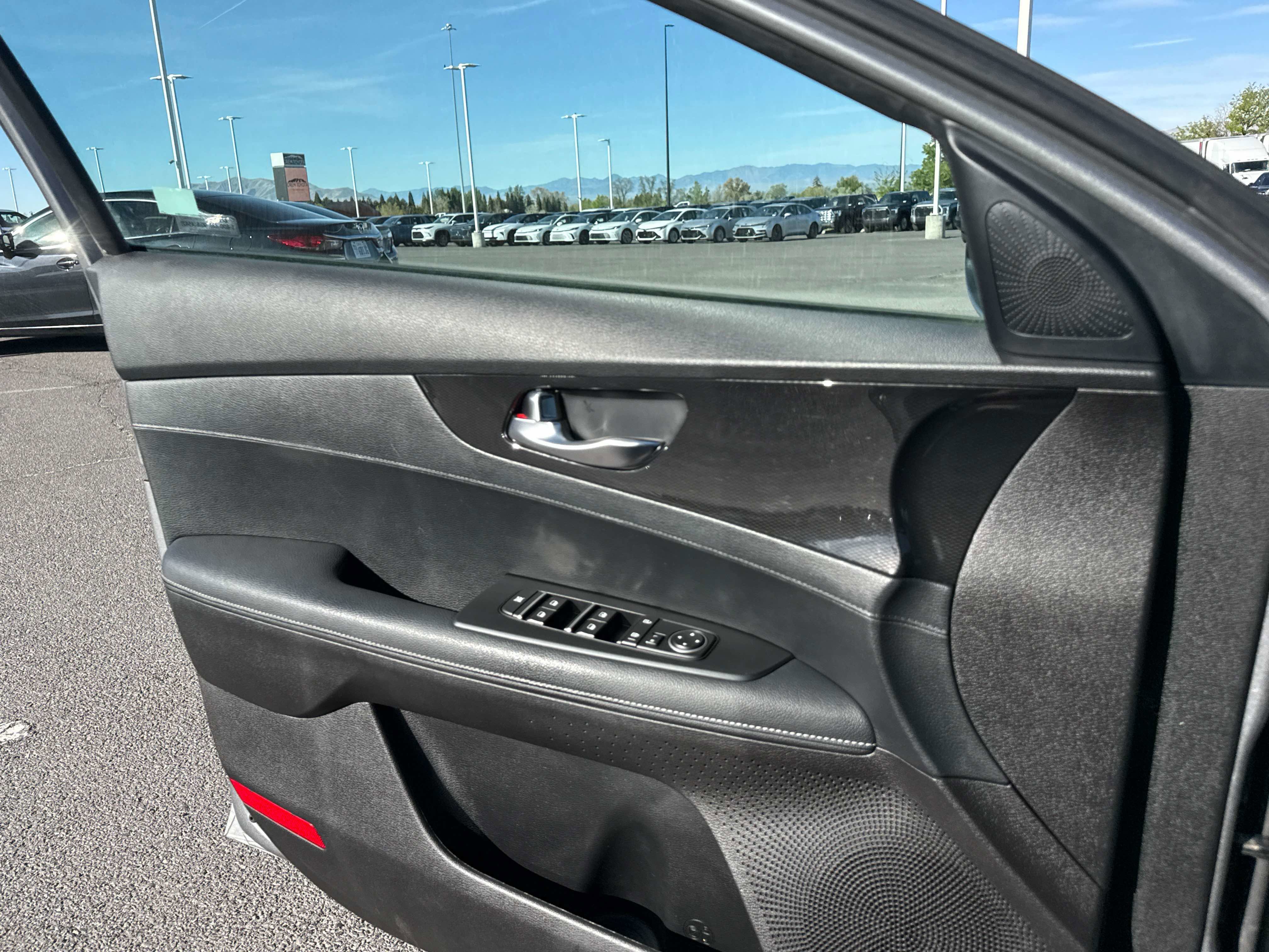 Used 2023 Kia Forte GT-Line FWD image 12