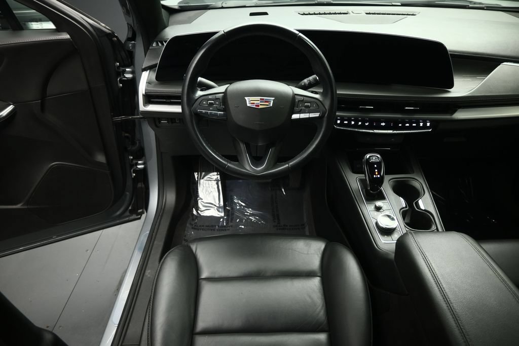 Used 2024 Cadillac XT4 Premium Luxury FWD image 33
