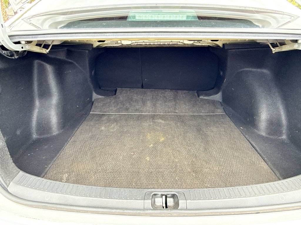 Used 2021 Toyota Corolla LE FWD image 12