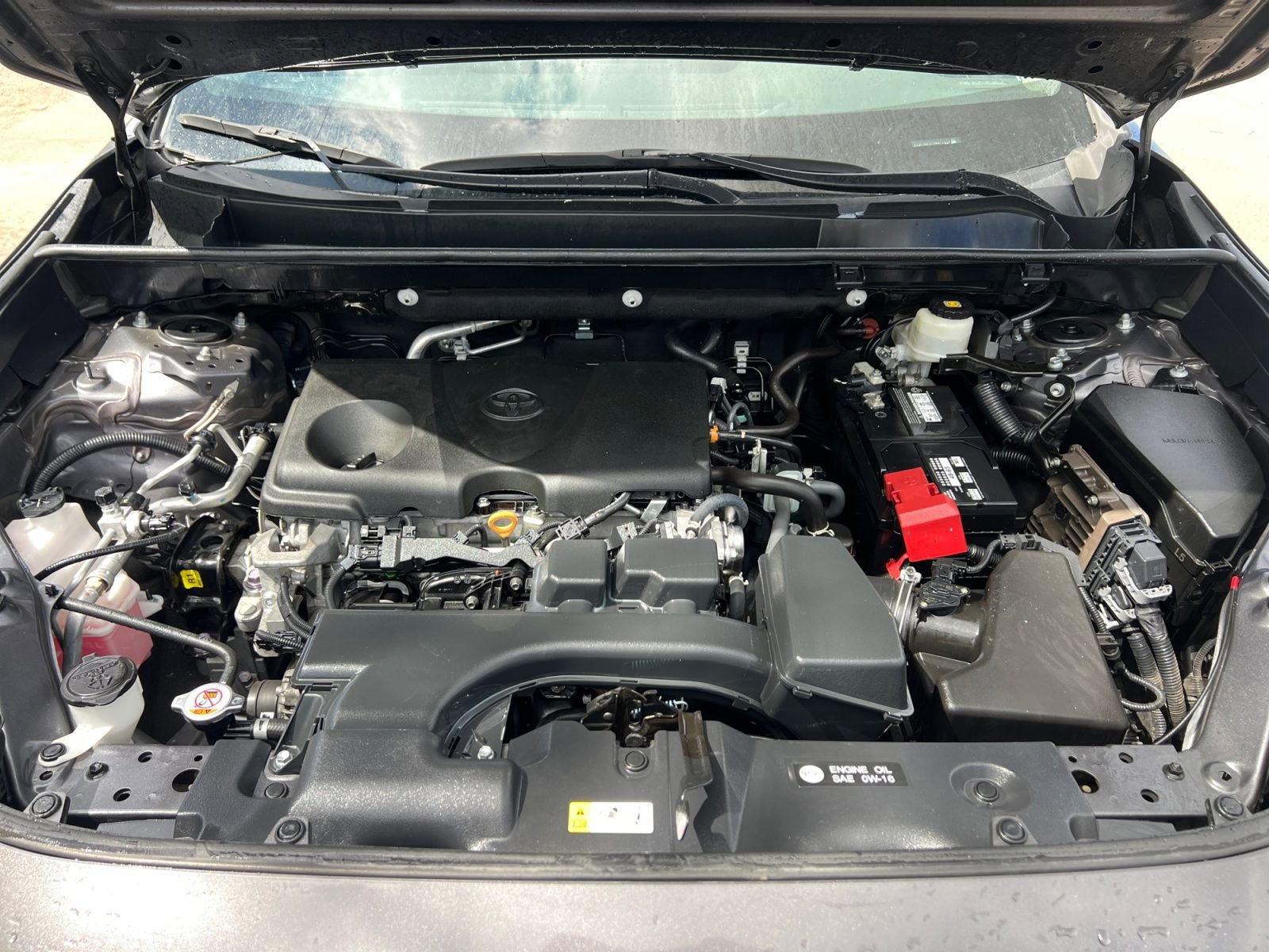 Used 2022 Toyota RAV4 LE AWD/4WD image 32