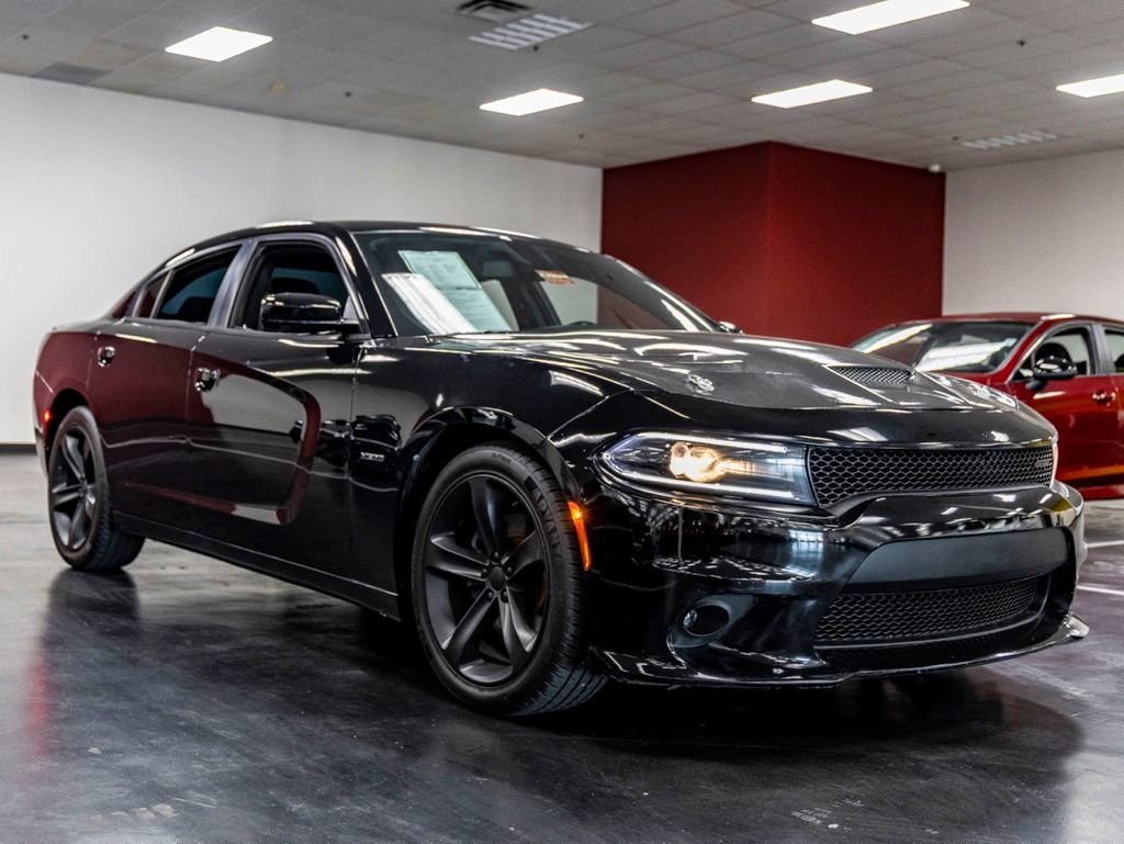 Used 2017 Dodge Charger R/T RWD image 10