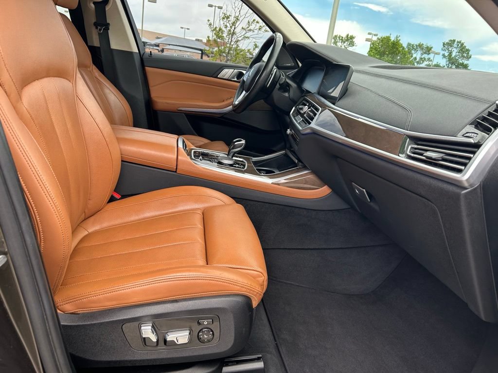 Used 2020 BMW X7 xDrive40i w/ Premium Package AWD/4WD image 32