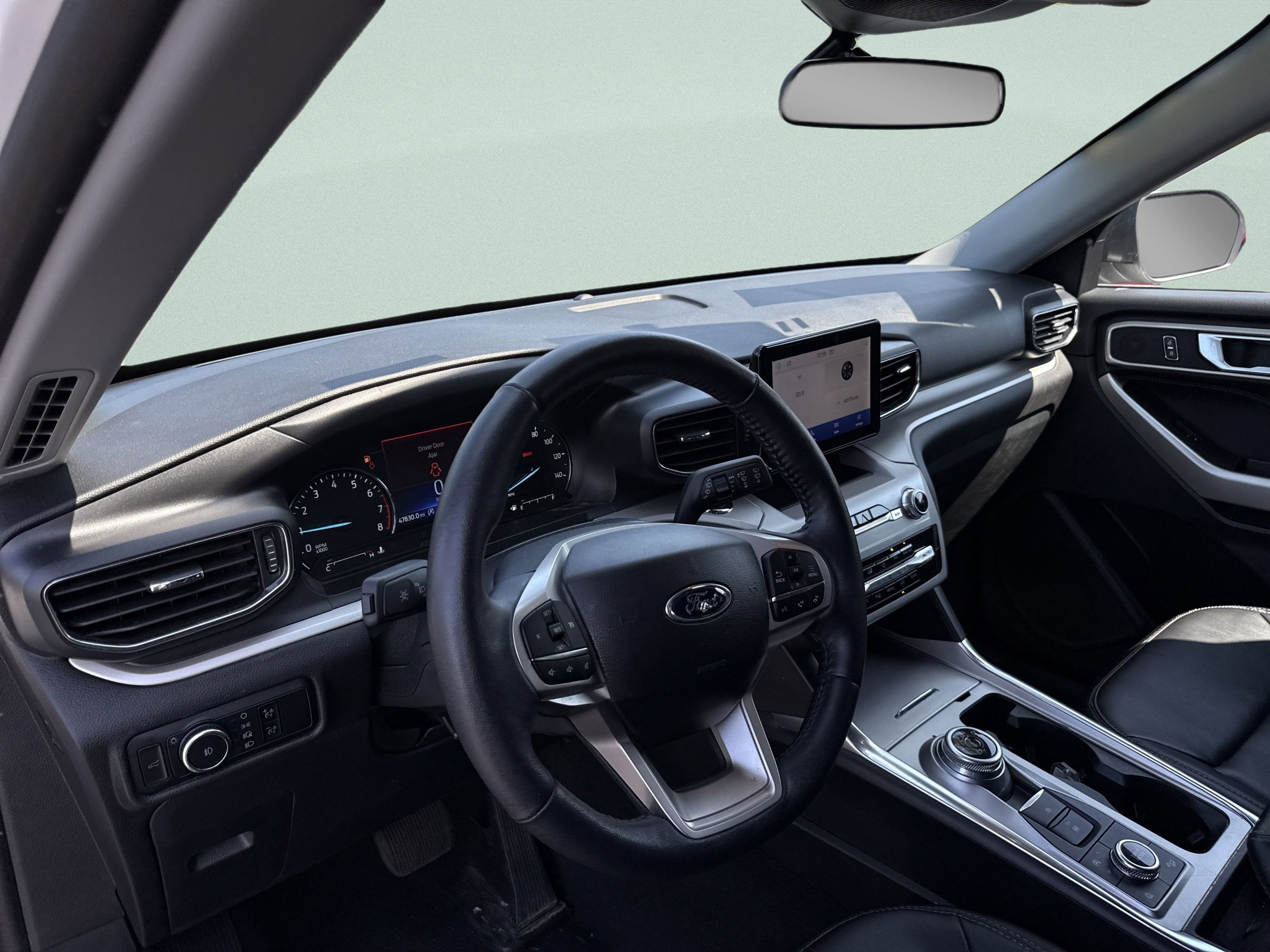 Used 2023 Ford Explorer XLT w/ Equipment Group 202A image 24