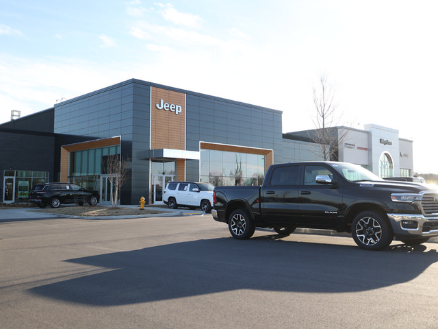Used 2020 Jeep Cherokee Limited AWD/4WD image 7