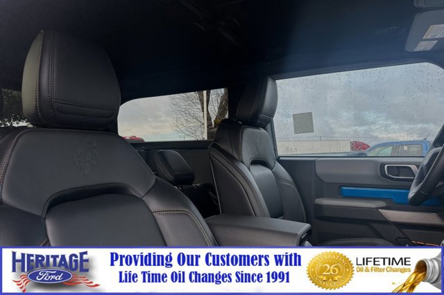 Used 2023 Ford Bronco Badlands w/ Sasquatch Package image 14