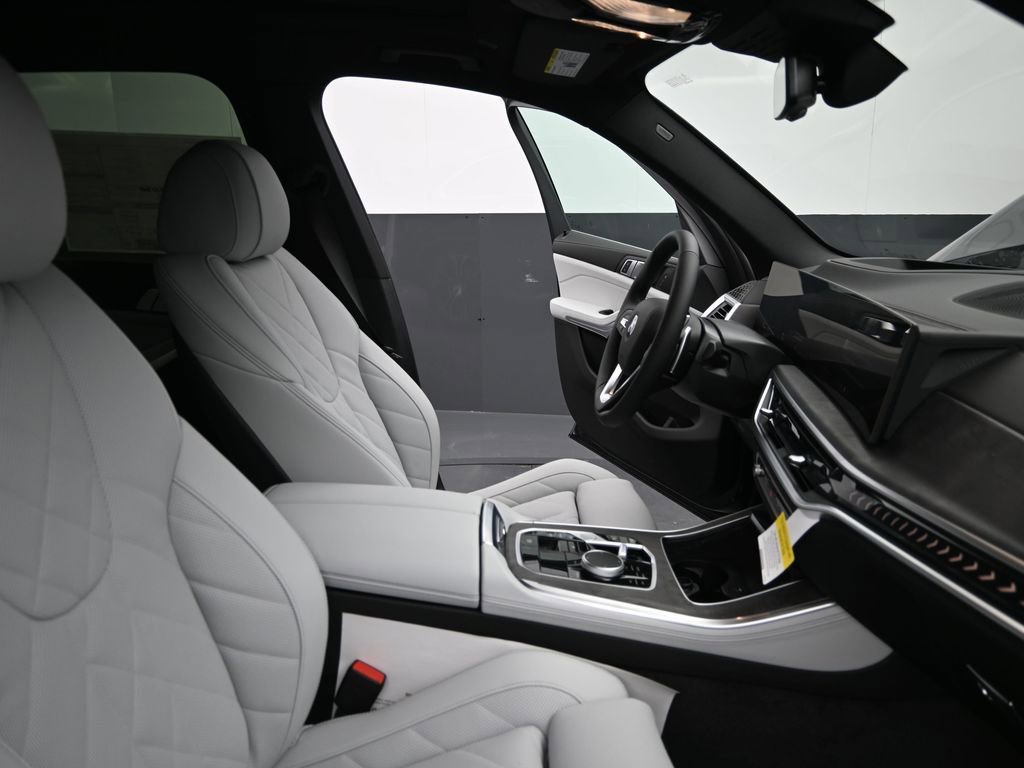 New 2026 BMW X5 sDrive40i w/ Parking Assistance Package RWD image 21