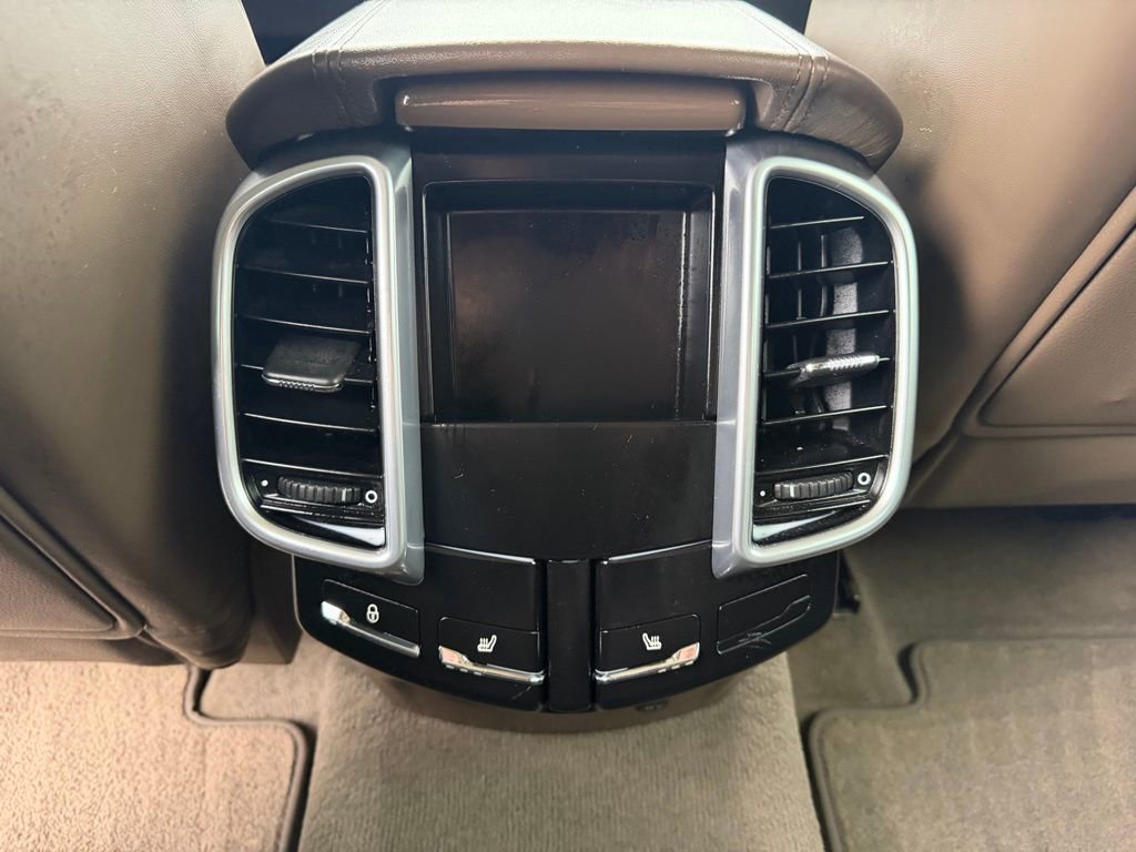 Used 2012 Porsche Cayenne Turbo image 27
