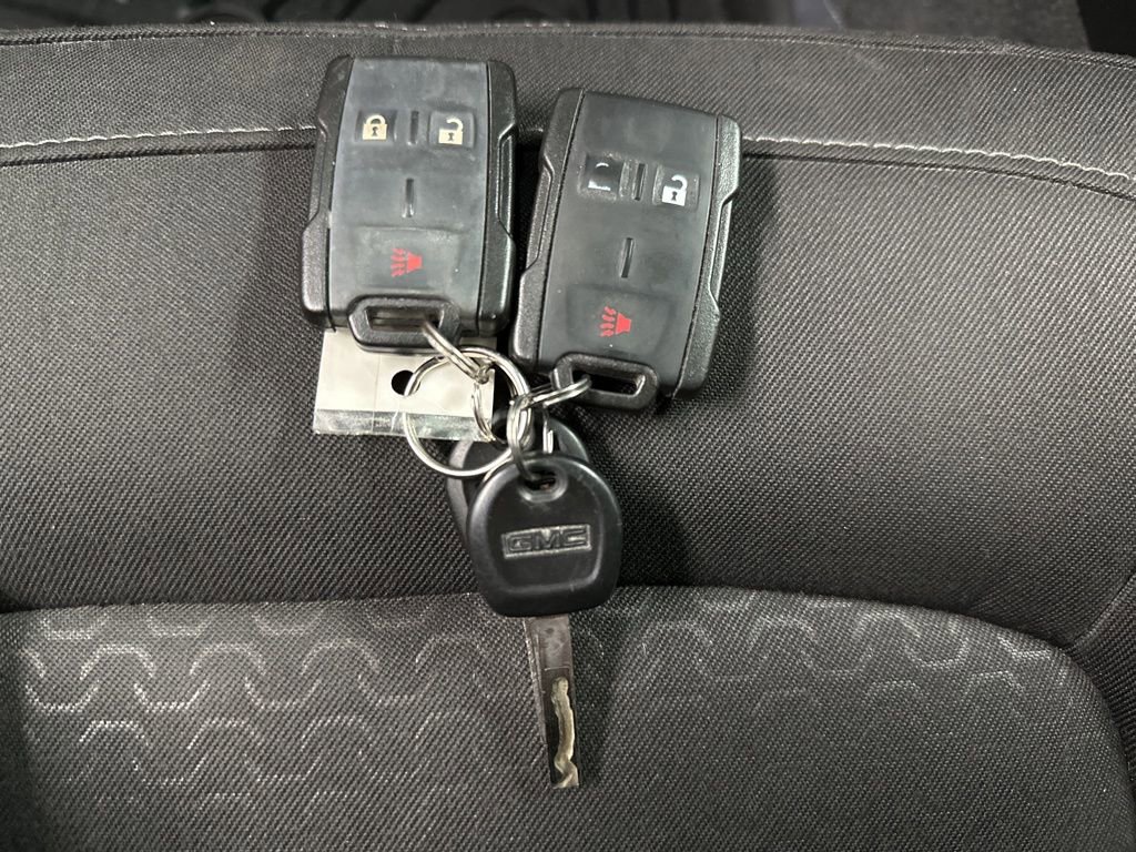 Used 2020 GMC Canyon SLE w/ Elevation Edition image 37