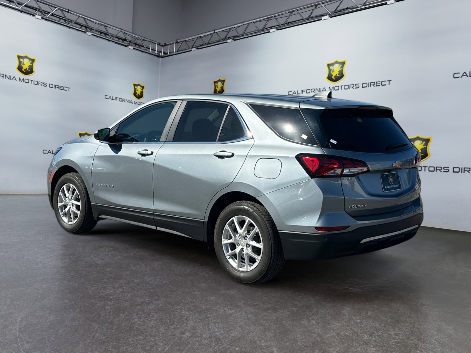 Used 2024 Chevrolet Equinox LT AWD/4WD image 3