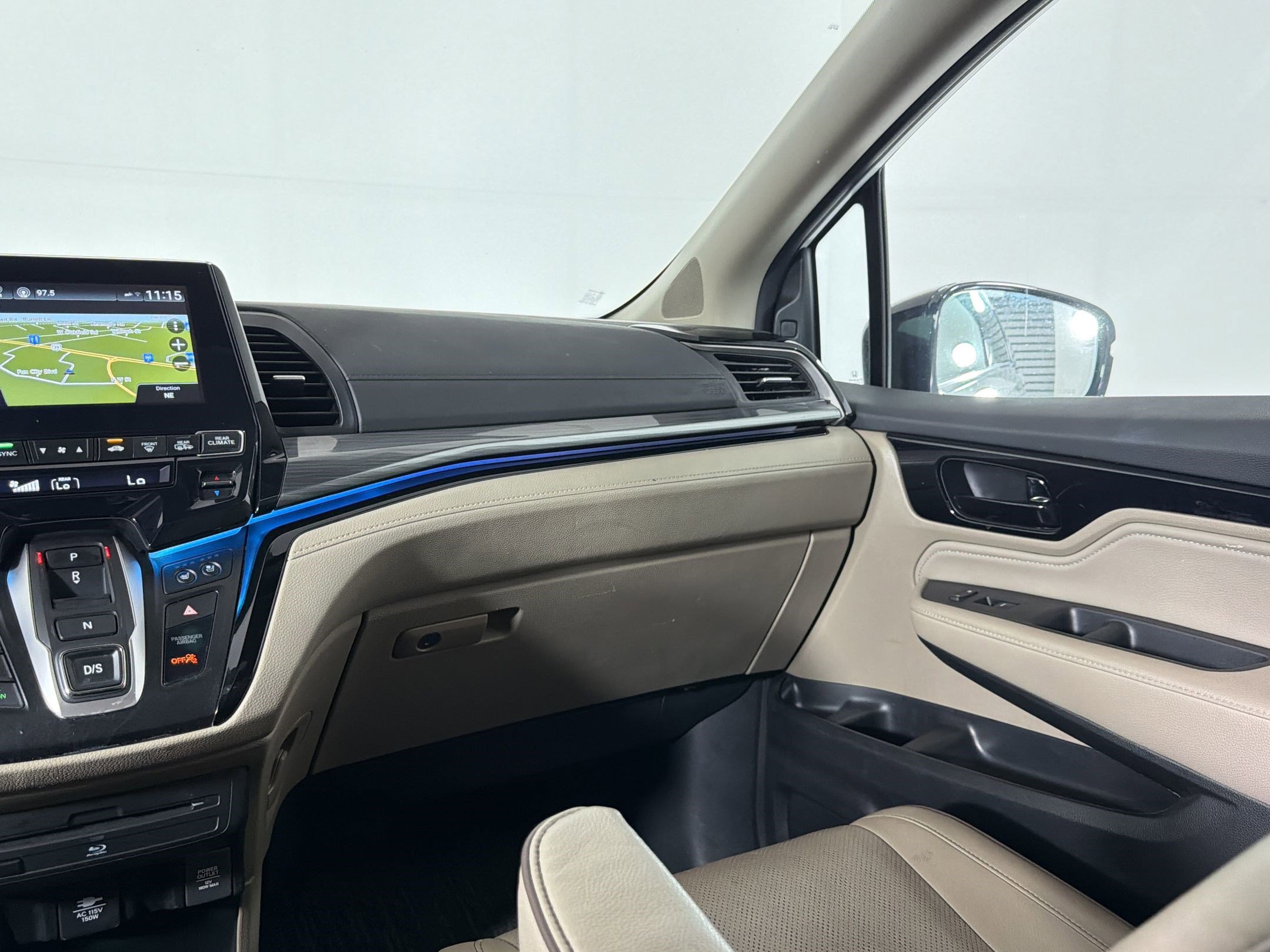 Used 2023 Honda Odyssey Elite image 29