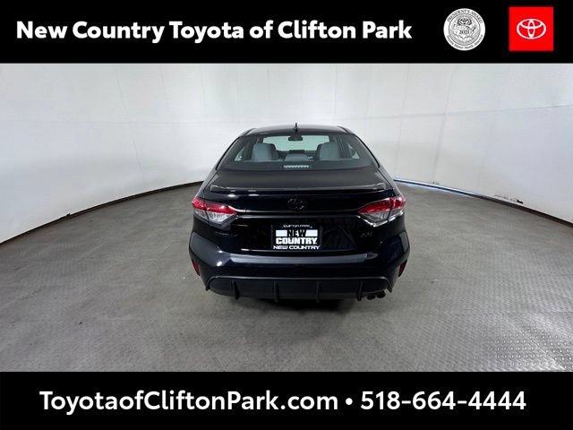 Used 2023 Toyota Corolla SE w/ Carpet Mat Package (TMS) FWD image 4