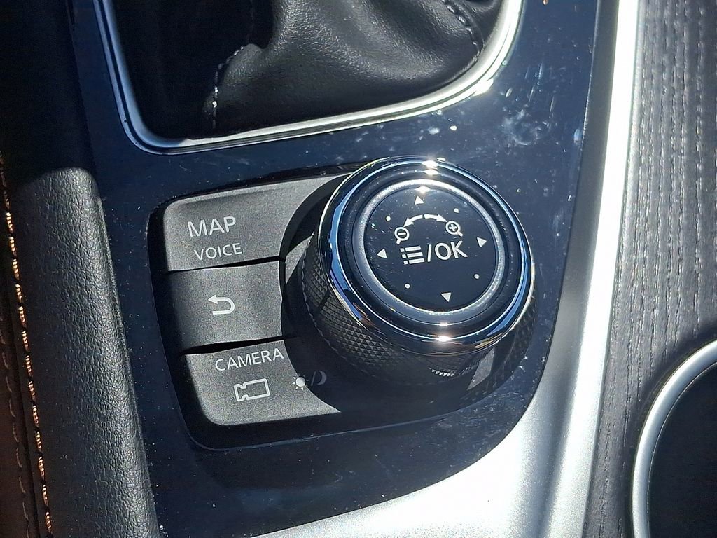 Used 2023 INFINITI Q50 Sensory image 25