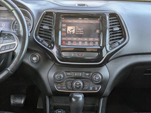 Used 2019 Jeep Cherokee Limited image 14