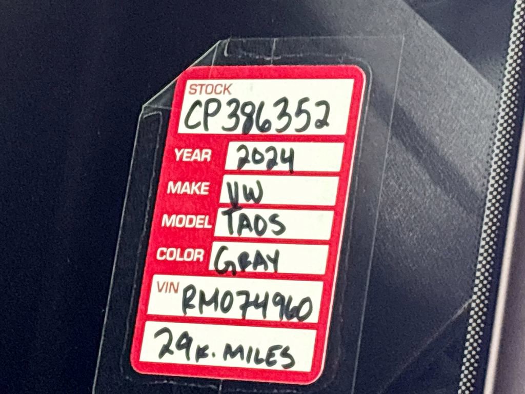 Used 2024 Volkswagen Taos SE image 24