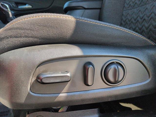 Used 2023 Chevrolet Equinox LT FWD image 14