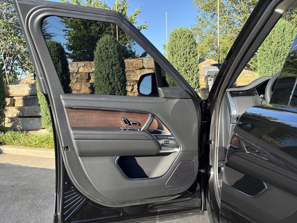New 2027 Land Rover Range Rover SE AWD/4WD image 17