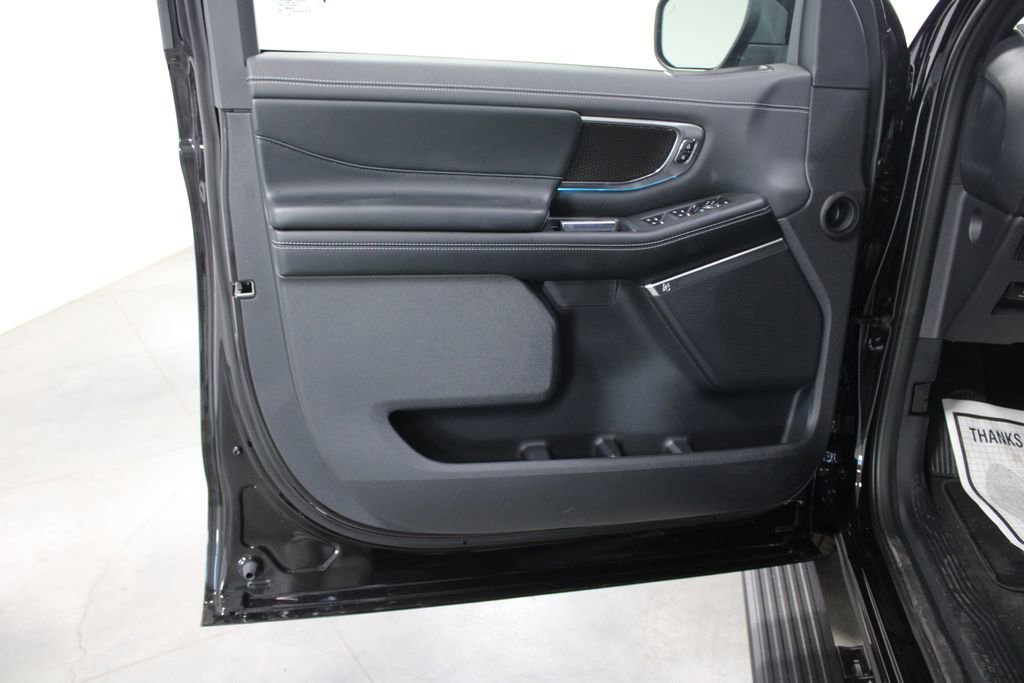 New 2025 Ford Expedition Platinum w/ Stealth Performance Package image 25