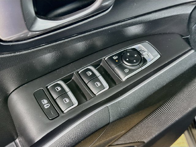 Used 2024 Kia Sorento S w/ Panoramic Sunroof Package AWD/4WD image 18