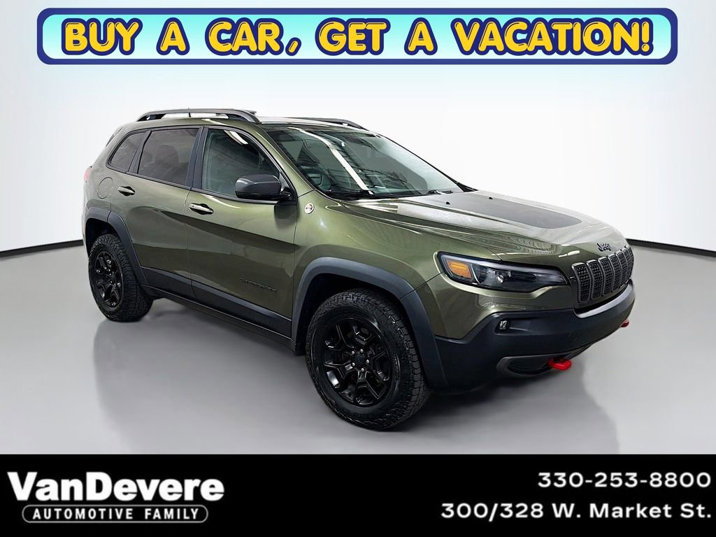 Used 2019 Jeep Cherokee Trailhawk w/ Cold Weather Group AWD/4WD image 1