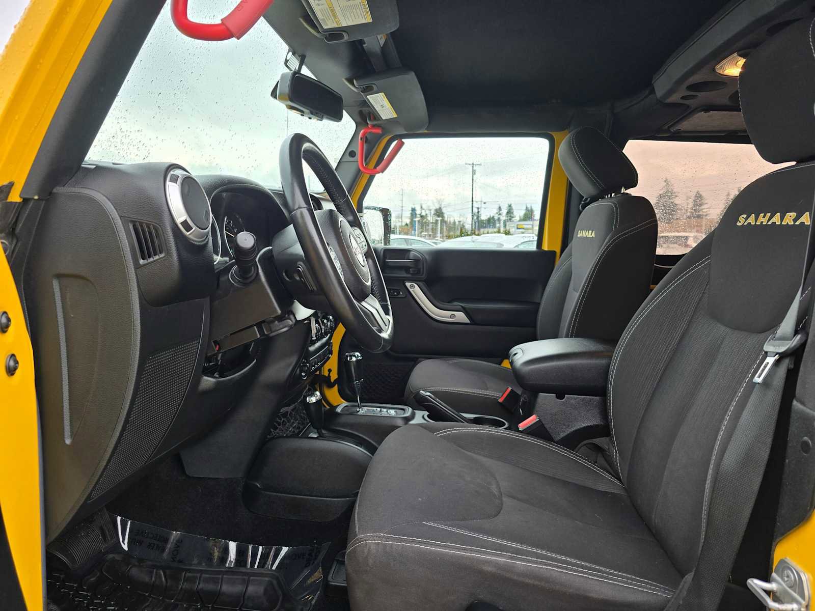 Used 2015 Jeep Wrangler Sahara w/ Connectivity Group image 17