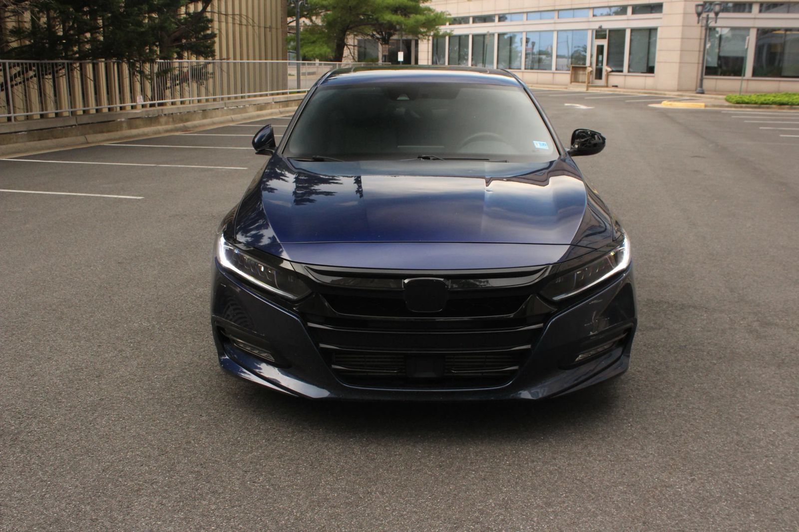 Used 2019 Honda Accord EX image 3