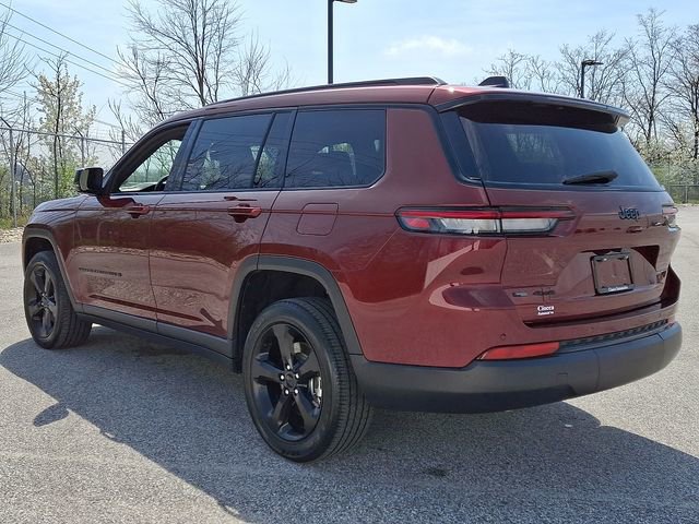 Used 2022 Jeep Grand Cherokee L Laredo AWD/4WD image 7