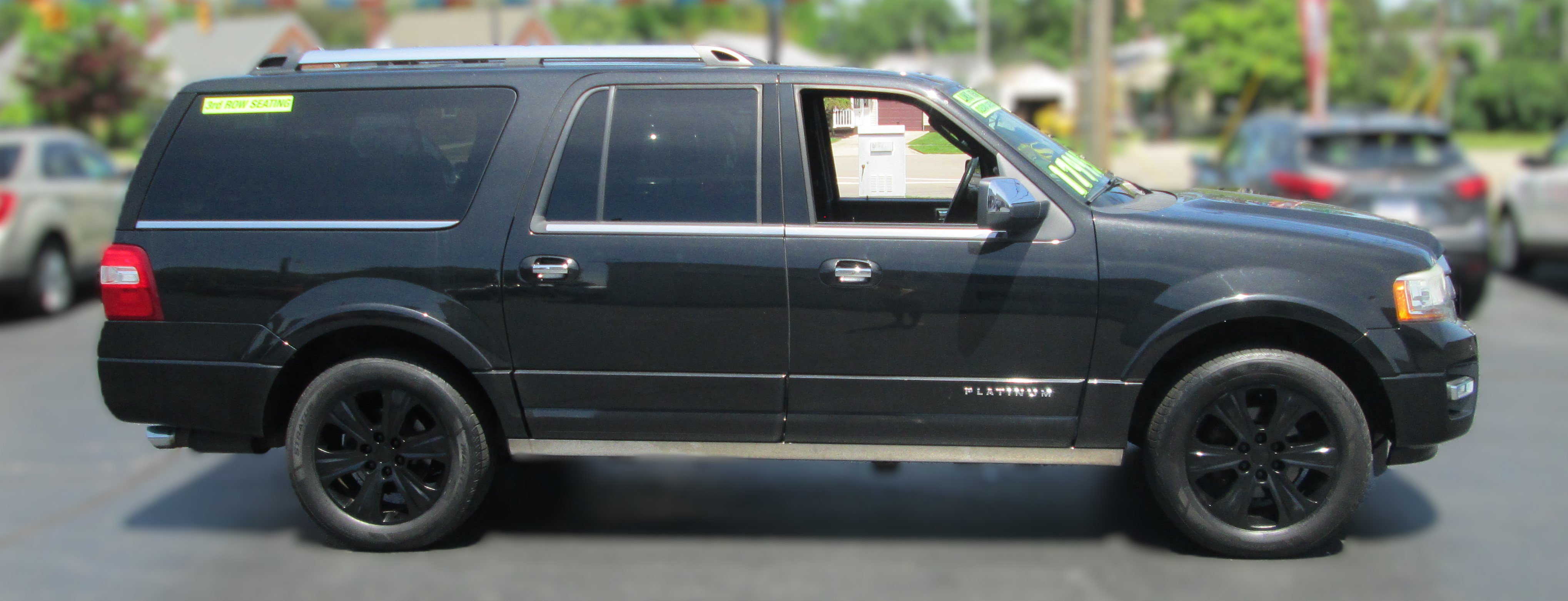 Used 2015 Ford Expedition EL Platinum AWD/4WD image 3