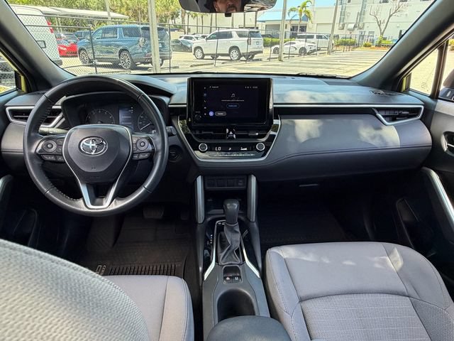 Used 2024 Toyota Corolla Cross AWD Hybrid w/ Moonroof Package image 13