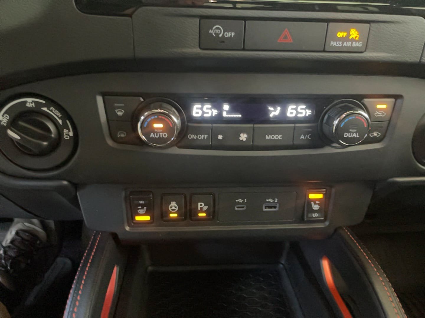 Used 2024 Nissan Frontier PRO-4X w/ Pro Premium Package AWD/4WD image 17