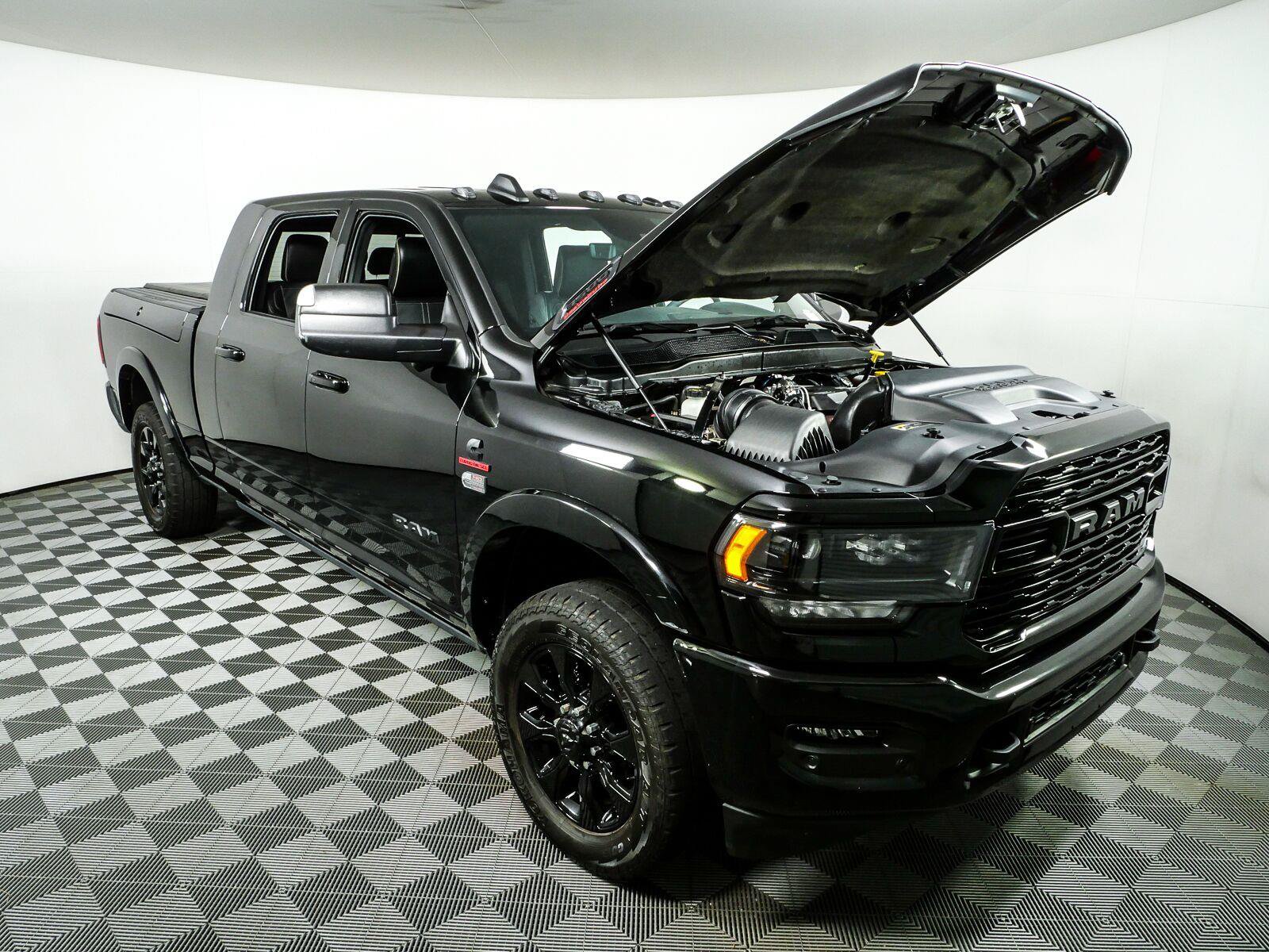 Used 2021 RAM 3500 Limited AWD/4WD image 32