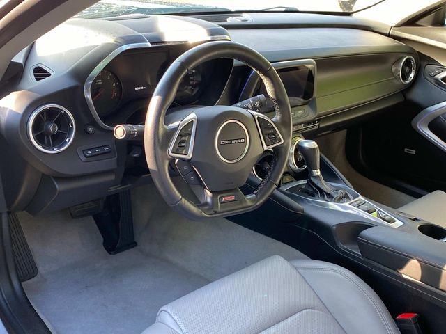 Used 2016 Chevrolet Camaro SS RWD image 8