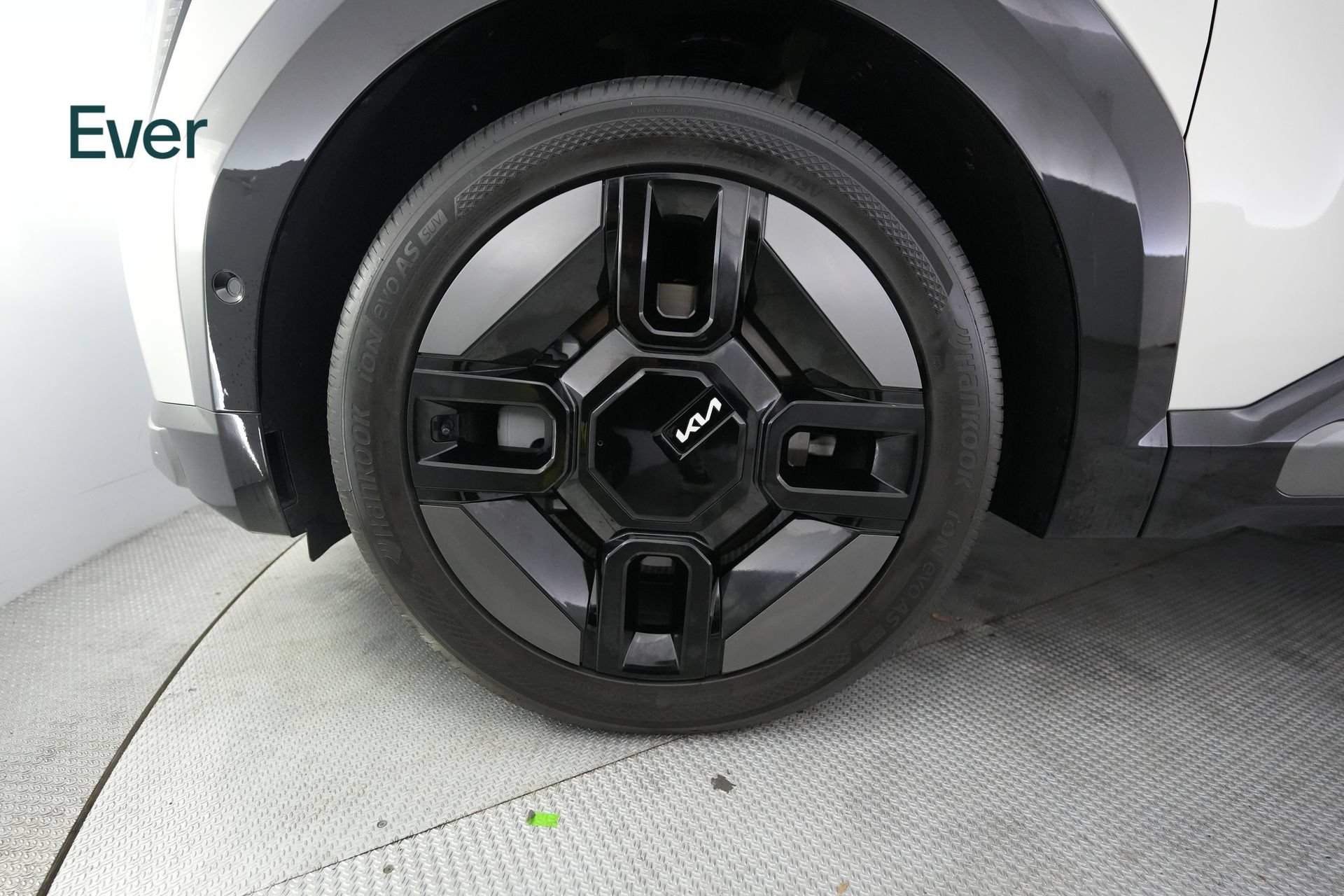 Used 2024 Kia EV9 GT-Line AWD/4WD image 19