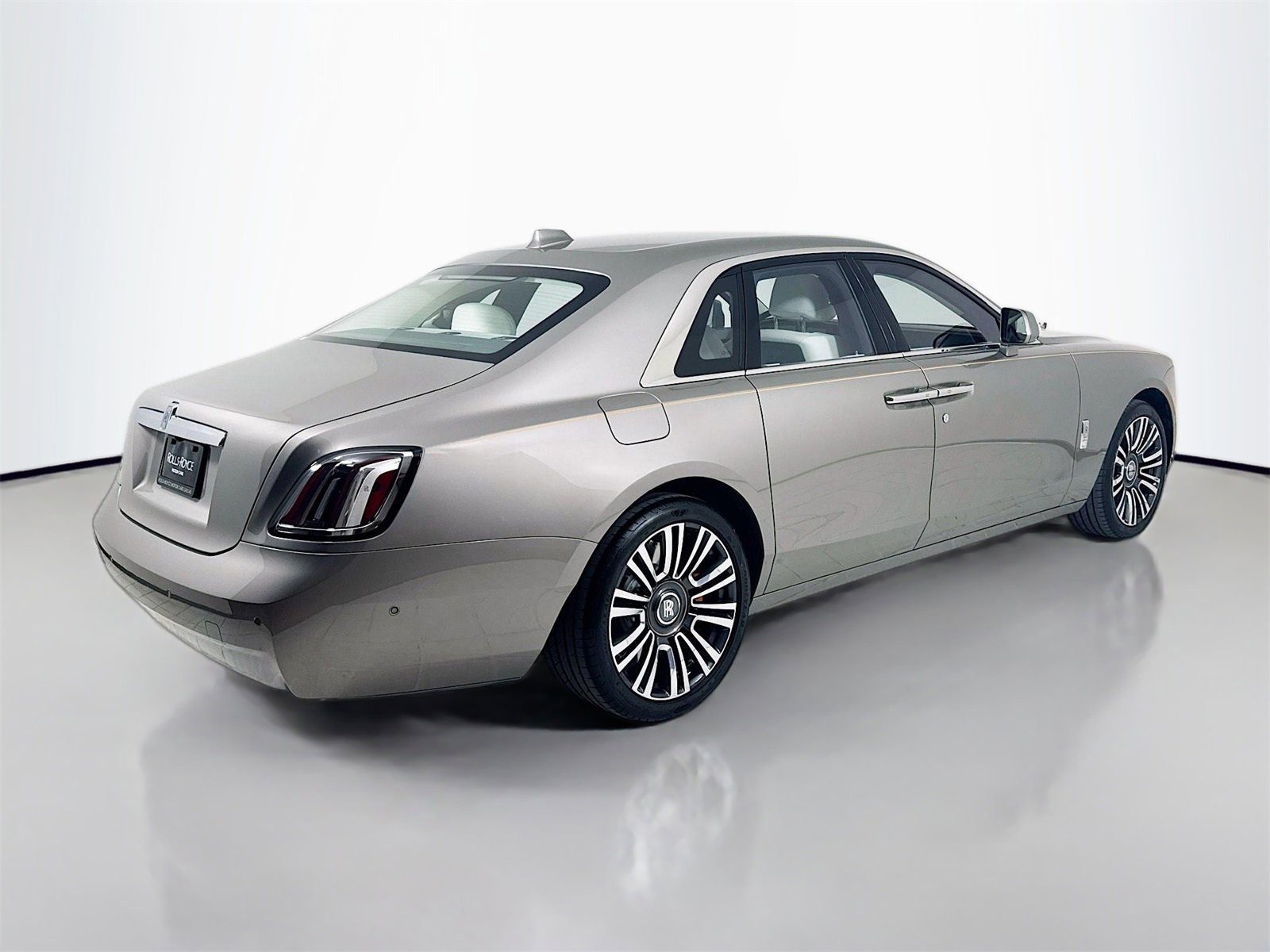 Certified 2025 Rolls-Royce Ghost image 8