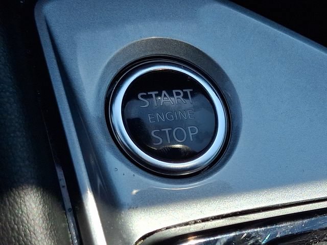 Used 2024 Nissan Altima 2.5 SV w/ SV Premium Package FWD image 24