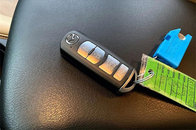 Used 2019 MAZDA CX-5 Touring image 32