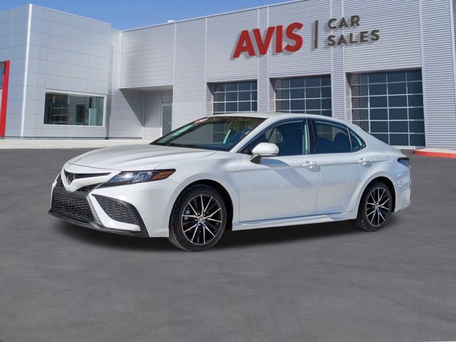 Used 2024 Toyota Camry SE