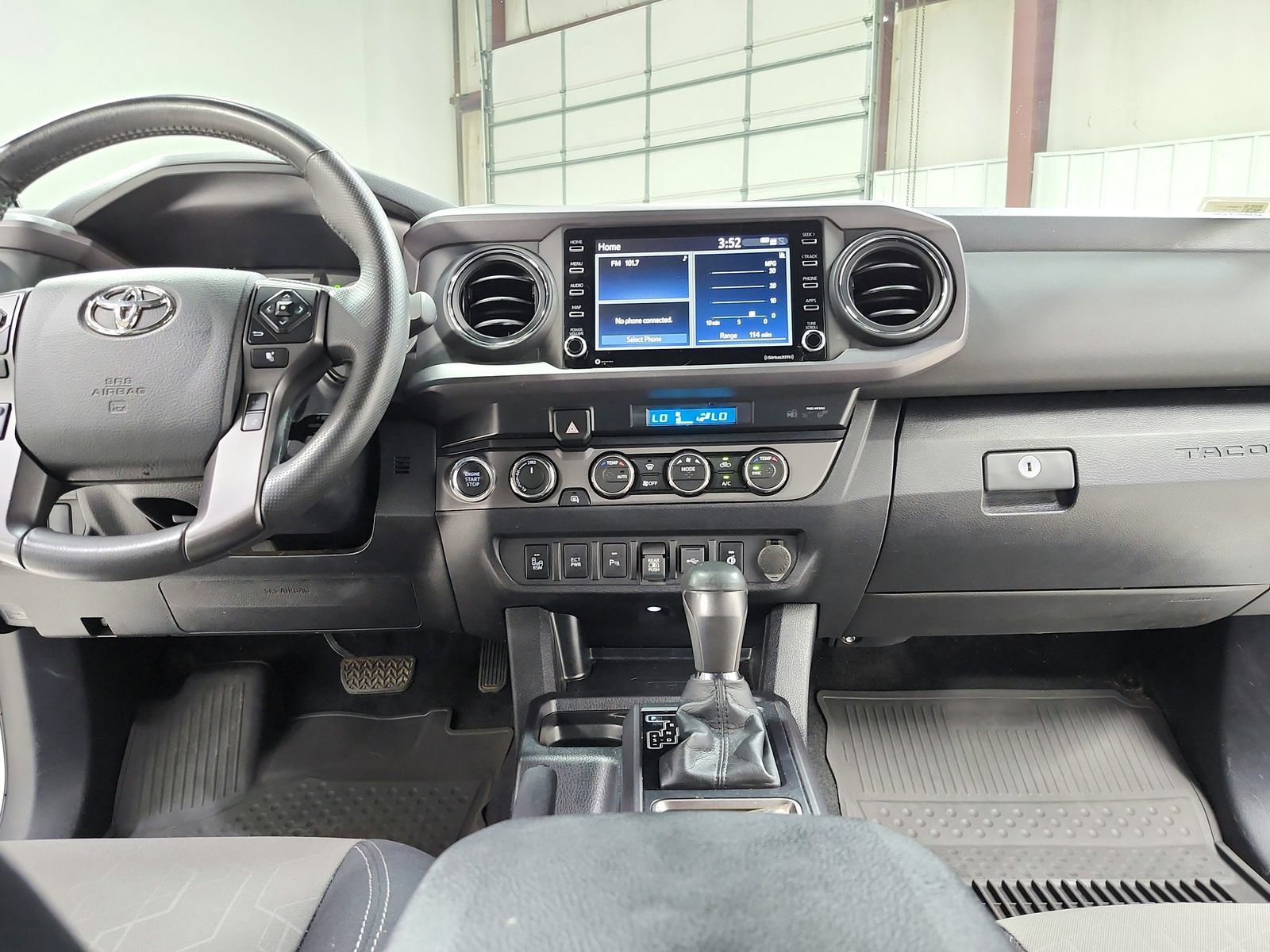 Used 2023 Toyota Tacoma TRD Sport w/ Technology Package AWD/4WD image 27